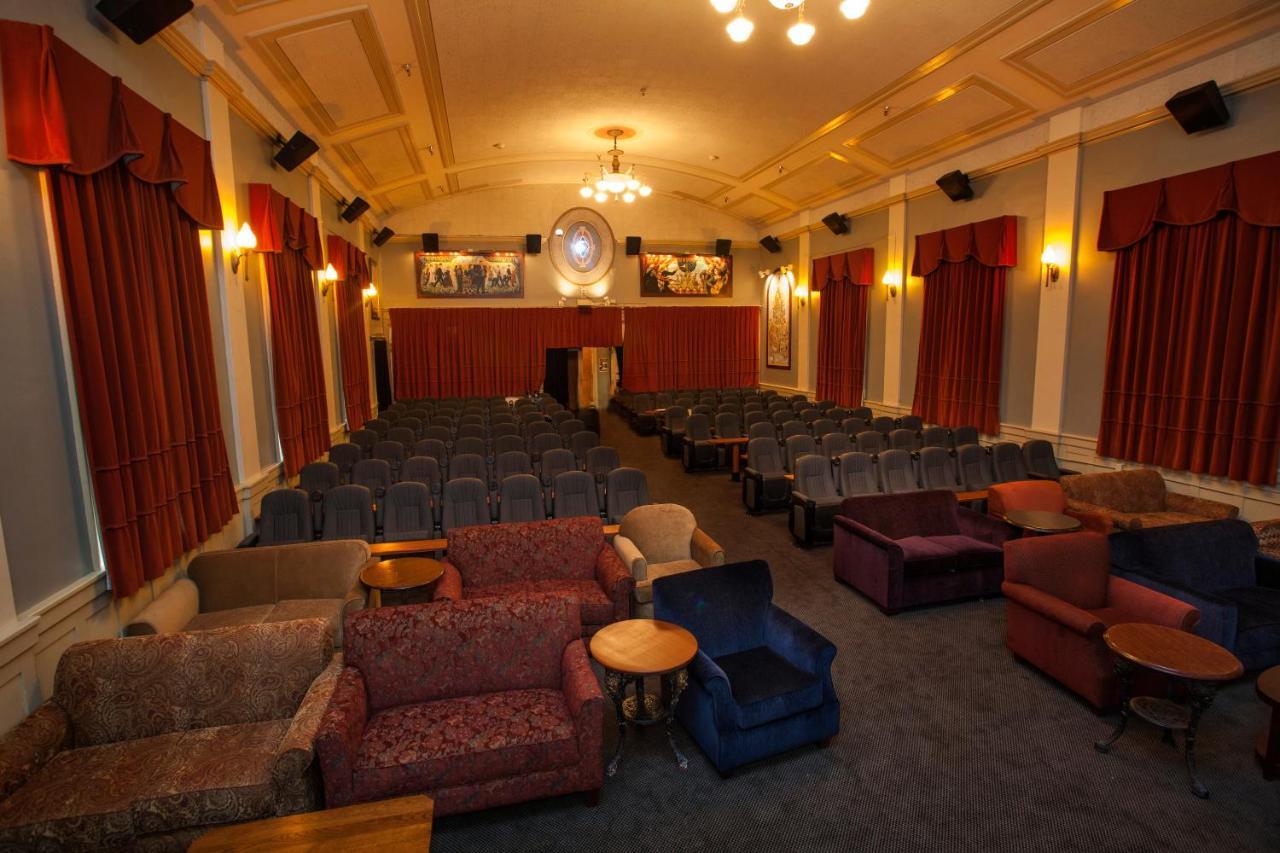 Mcmenamins Grand Lodge Forest Grove Exterior photo