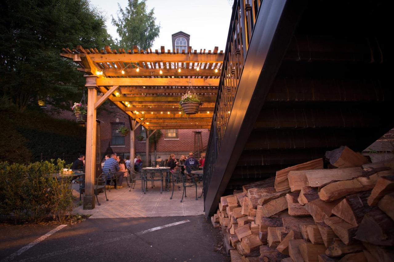 Mcmenamins Grand Lodge Forest Grove Exterior photo